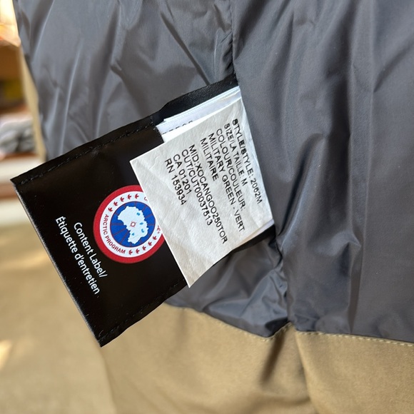 Canada Goose NWT Men’s Langford Heritage Parka Size M In Military Green w Fur - Picture 9 of 11